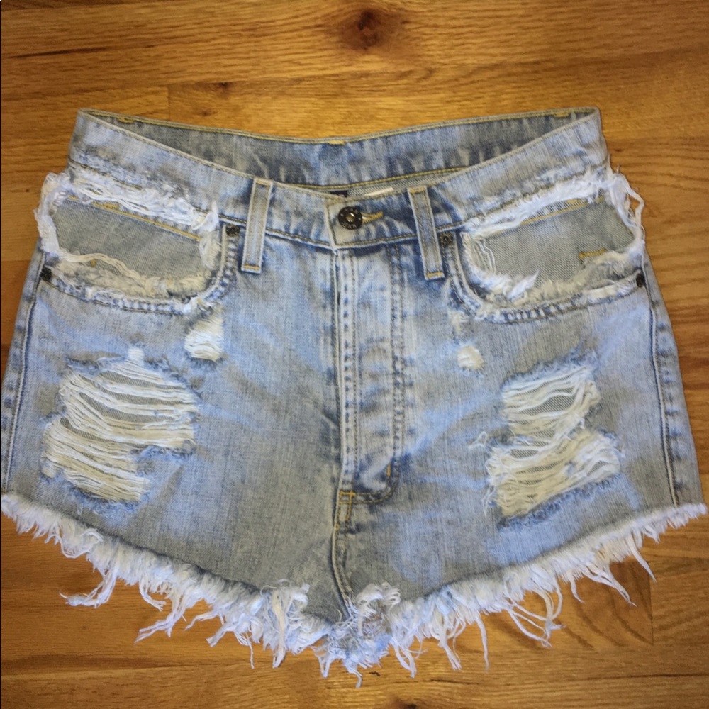 LF Logan distressed shorts